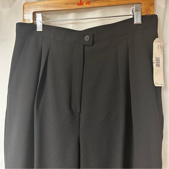 Rena Rowan New‎ Black High-Waisted pleated Trousers. Size 14 - Picture 4 of 12
